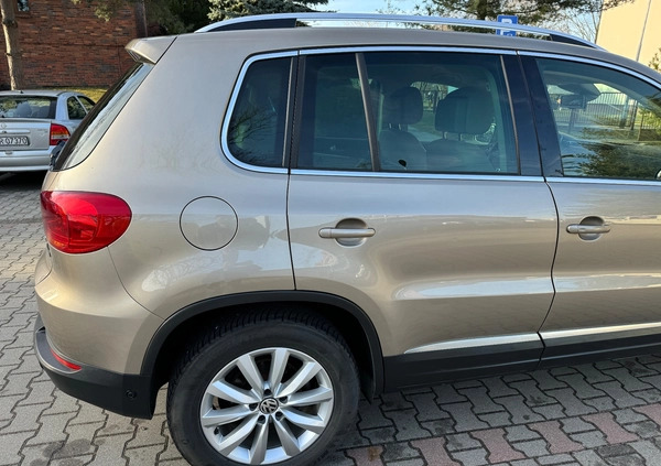 Volkswagen Tiguan cena 59000 przebieg: 178000, rok produkcji 2013 z Strzelin małe 379